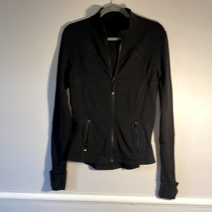 Lululemon size 8 “on the move” zip up jacket